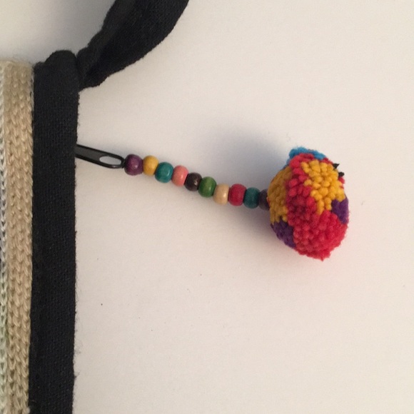 Beautiful Floral Embroidered Wristlet - Picture 3 of 4